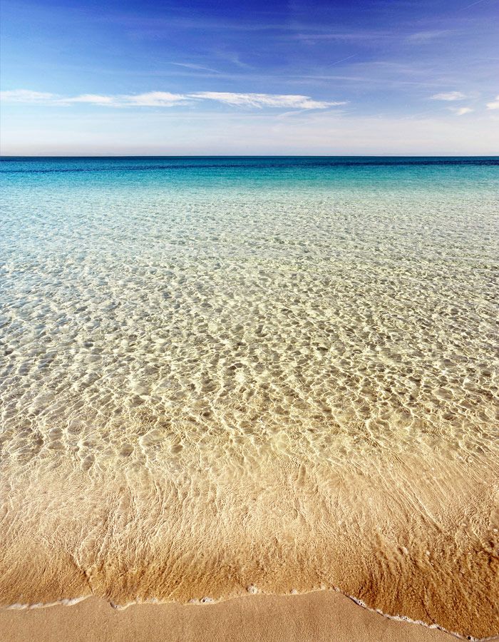 Spiagge di sabbia bianca finissima sull'Isola Rossa in Sardegna